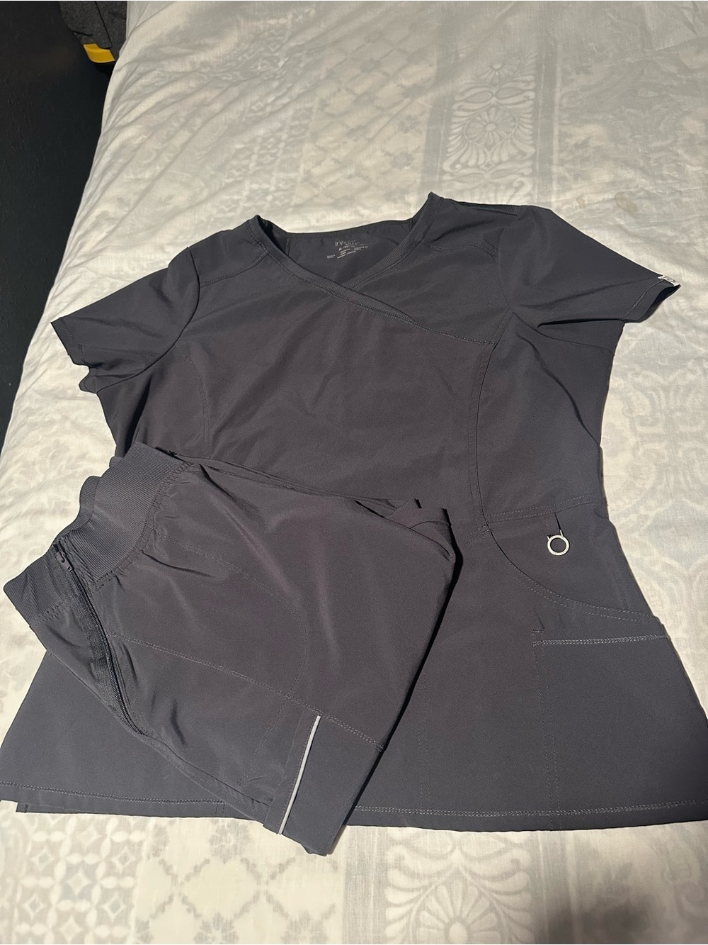 Cherokee  infinity grey Short Sleeve women Scrub set Top XL Pants XL petite
